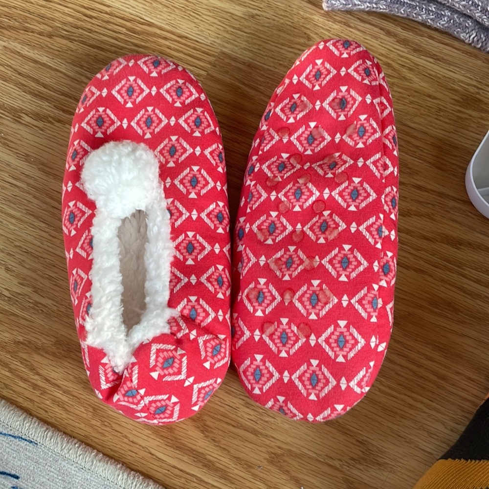 Slipper Bundle - Picture 4 of 4
